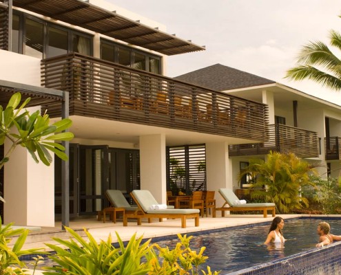 Hilton Fiji Beach Resort & Spa - Couple